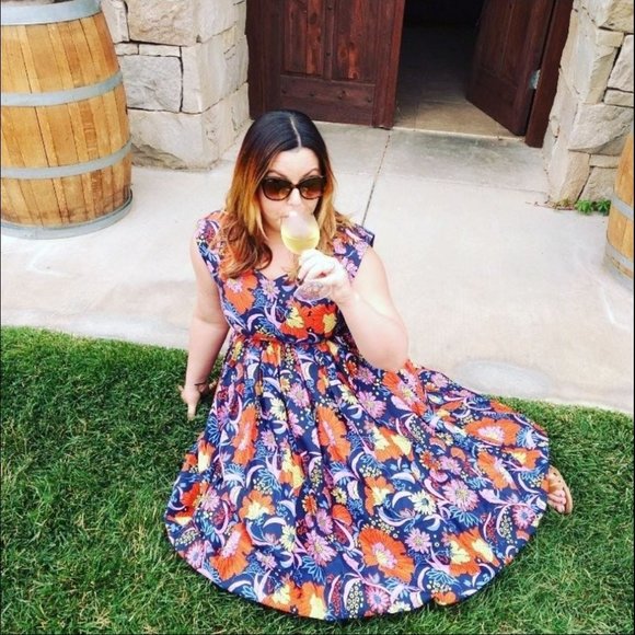 Meet your Posher, Sarah - Picture 1 of 1